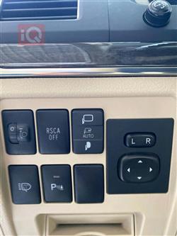 تۆیۆتا لاند کروزەر